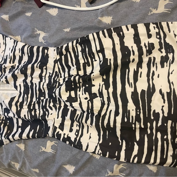 Pants - Picture 4 of 16